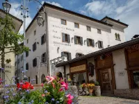 Historic Hotel Ristorante la Stua Hotels in Cavalese