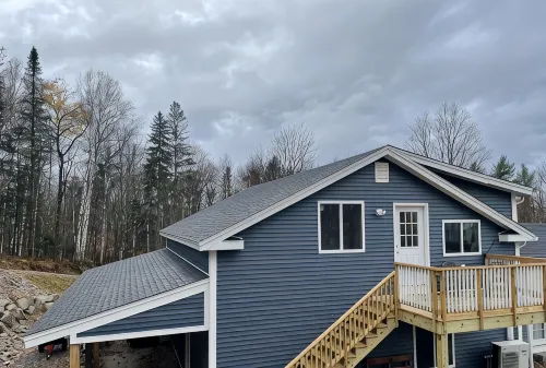 New two bedroom apartment on 9 acre property