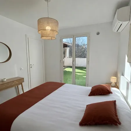 Charming Apartment with Terrace, Village on Foot