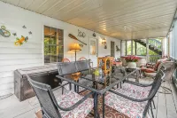 Welcome to Forest Lakehouse at Lake Cumberland – Your Ideal Cabin Retreat! - Chalets