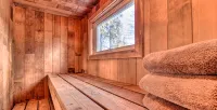 Girdwood Alyeska Chalet Hot Tub, Sauna, Jet Tub, Pool Table, Sleeps 12, walk2ski