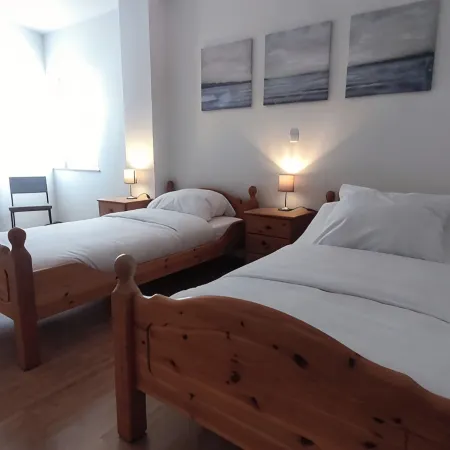 MuNo-Apartment | vacation apartment in Radebeul directly on the border to Dresden Отели в г. Радебойль