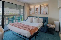 Oceanview Condo w/ Wifi, SmartTVs, Foosball, Pools & Balcony – Walk to Beach! - 2 stjerner