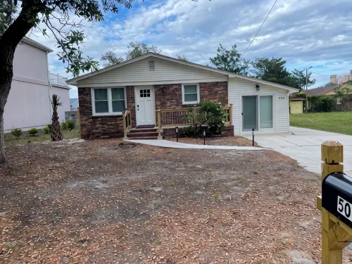 Gorgeously remodeled Seaside Oasis in Atlantic Beach! - Holiday bungalows