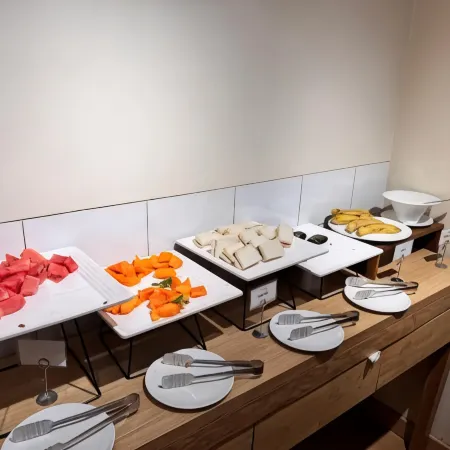 Hotel Lemon Suites & Banquet Noida Sector 62