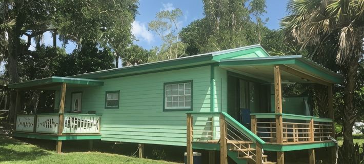 Gorgeous Riverfront Fishing Cottage in Sebastian, FL - Summer 2026 Specials Hotels in Brevard County