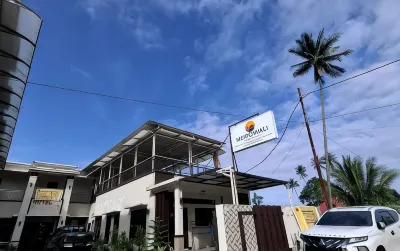 Morowali Beach Hotel Hotels in 