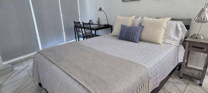 Condado Beach Condo - Fast Wi-Fi, AC, Pool & Security 24/7 Hotels in Condado