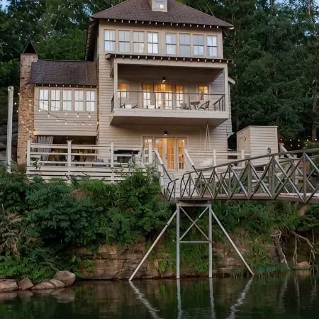 Water's Edge, Gated Community, Private Dock with Toys, Community Pool, Hot Tub