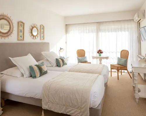 HÖTEL le Castellan Hotels in Istres