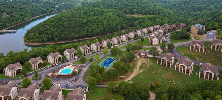 Branson Penthouse CondoNear Silver Dollar City Hotels in Stone County