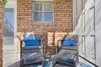 Historic District Gem, Modern 1BR Condo + Parking - Alojamientos