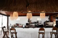 บ้านบุญเพ็ชร รีสอร์ท - ที่มีบาร์