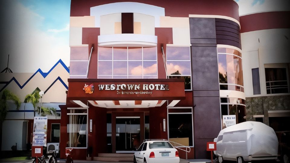 MO2 Westown Hotel - Mandalagan