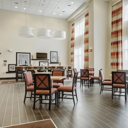 Hampton Inn Poplar Bluff