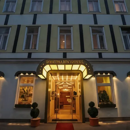 Hotel Westbahn Отели рядом с достопримечательностью «07. Нойбау»