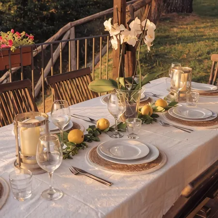 Stunning hilltop Tuscan farmhouse. Private pool with spectacular views. Отели в г. Барга