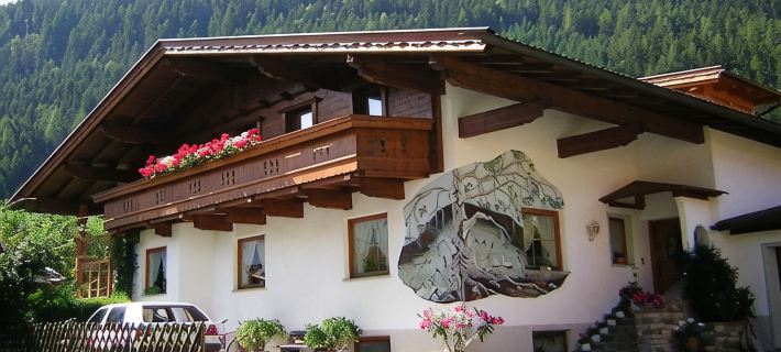 Haus Guenther, vacation apartment for families, couples or singles. Hotels in Aschau