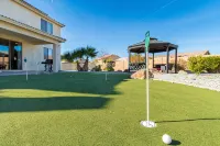 Kid Friendly - 5 BDR Home - Heated Pool - Mini Golf - Wifi