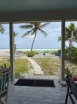 Paradise Beach Cottage- Newly Renovated 3 Bed/3 Bath Cottage On The Beach - Wifi