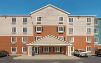 Motel 6 Suites Cincinnati Sharonville, OH