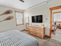 Teton National Park Avails! Great Location, Games, Laundry, & Playround! Hotels in Driggs