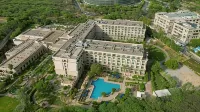 ذا جراند نيودلهي Hotels near الساكت