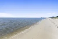 Oceanfront 3Br/2BA. Sleeps 10. Private Beach. Gulf Views. Ocean Springs - Beach