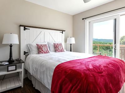 Inn at 84 McIntosh: Cozy 1BR private entrance/bath