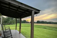 Casa de Campo-Tiny Home with Open Field View for Sunsets and Stargazing - Wi-Fi