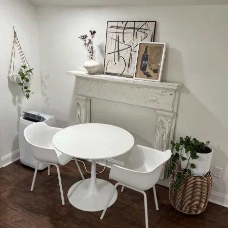 Serene & Cozy Bungalow with 1 bedroom and WiFi, AC in peaceful Kernersville