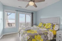 “Shore Thing” at our spacious Beachfront Oasis - WEST - Kitchens