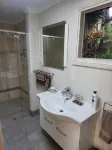 Private access, remote gate.  Netflix,  Foxtel,  Wi-Fi,  A/C, - Boutique