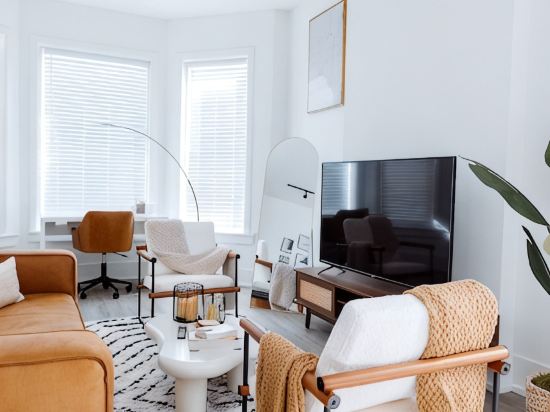 Spacious 3Br on UChicago Campus & Hospitals Free Street Parking