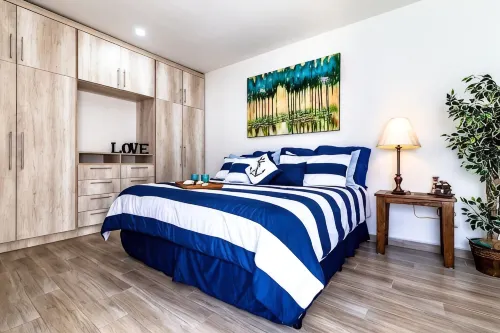 Exclusive San Marino Villa: Modern, Accessible, A/C & Hot Tub - Bungalows