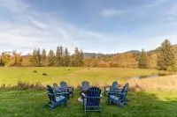 TRASK RIVER FISHING LODGE: New Riverfront Luxury with acreage and great views! - 4성급