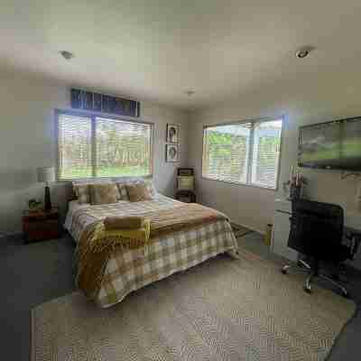 Great located Bedroom for rent on a Dayly, Weekly or Monthly Agreement. Rooms