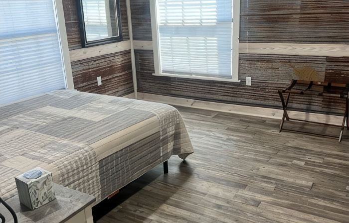 The Yellow Rose, Near the Square, Renovated & in the Heart of the Hill Country