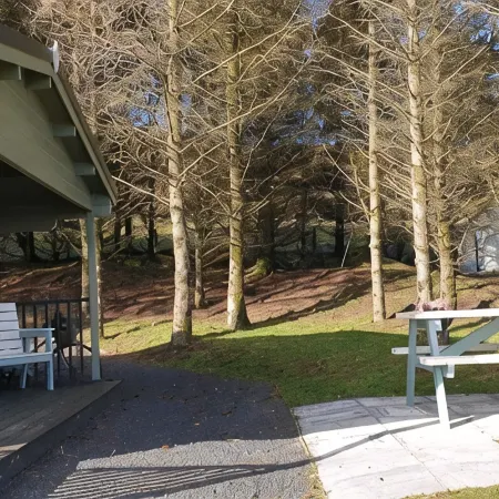 Private luxury log cabin with hot tub and stunning views!