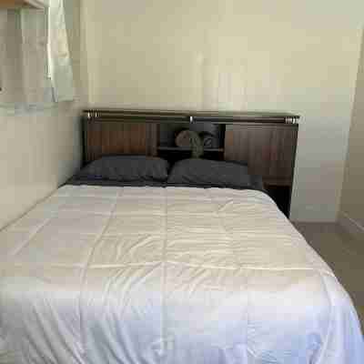 LUX 5 - Cozy 1-bed 1bath w/ WiFi, AC in a beautiful neighborhood in Nassau city Rooms