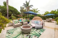 Luxury Coastal Retreat-PrivatePool, Spa & Yard-Dog-Friendly-5 Min to Beach
