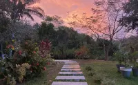 Jungle Hub, private villa with pool and ocean view - 3-Star