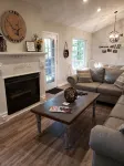 Lake Hartwell Waterfront Getaway - Homestays