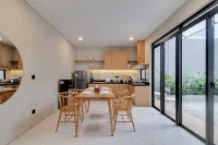 3BR Villa Punawangi W/ Jacuzzi - Vila