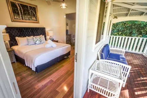 Bangalow Guesthouse - Homestays
