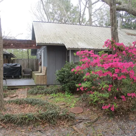 Beautiful Secluded Cottage In Old Ocean Springs Ms