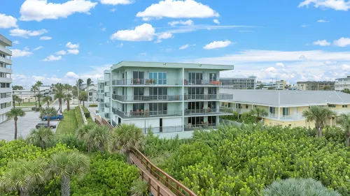 Modern Penthouse with Direct Ocean Front Views! - 자쿠지