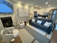 Mountain Bluebird Condo Getaway at Schweitzer Ski Resort - 부티크