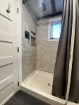 Tiny House on Upper Iowa River w/ hot tub - Wi-Fi