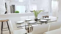 POSHPADZ-Playa Blanca-Walk to Jupiter Beach-Balcony with Seating & Dining Area - Homestays